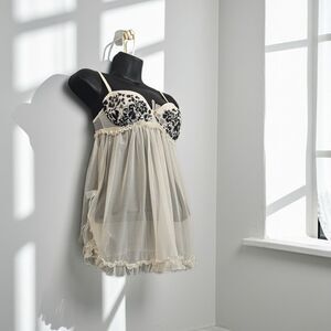 Victoria's Secret 34B Nighty Top Romantic Underwire Flouncy Romantic Bows